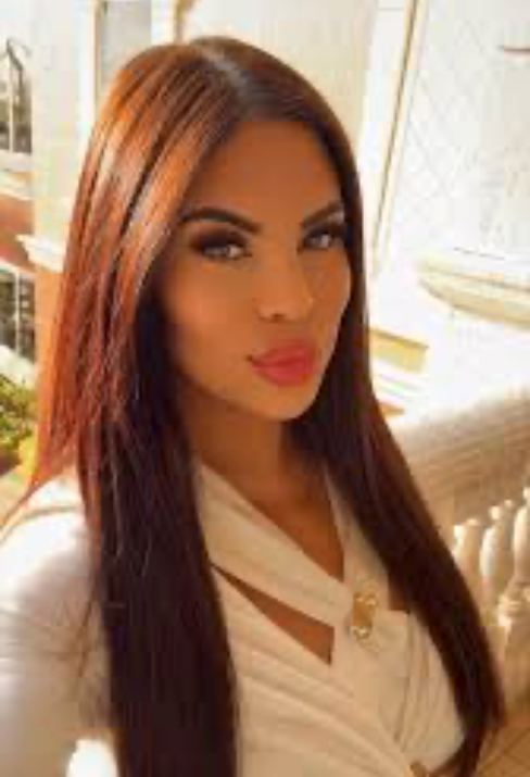 María Fernanda R.